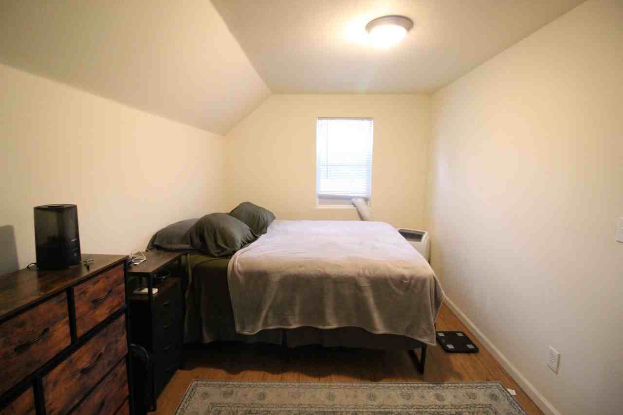 705 E. 6th St. - Photo 7 of 9