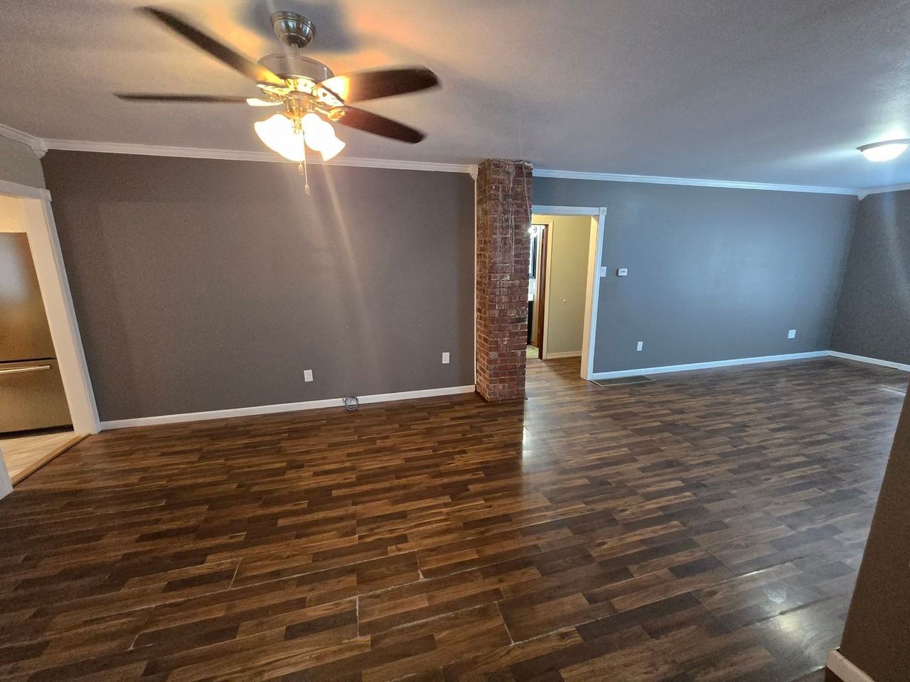 1006 Dexter St - Photo 6 of 36