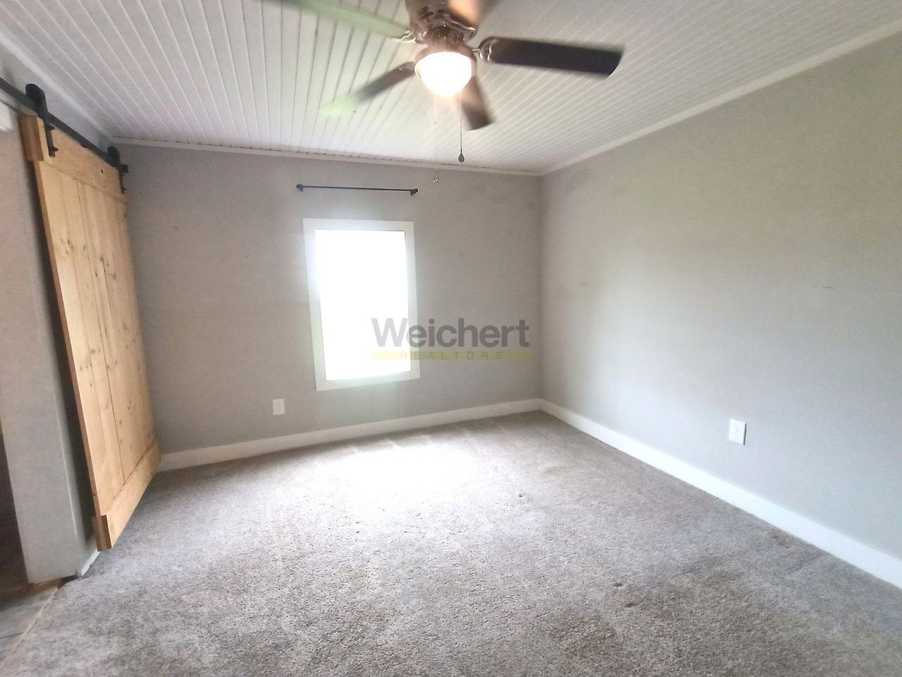 1507 W Emerson St - Photo 7 of 10