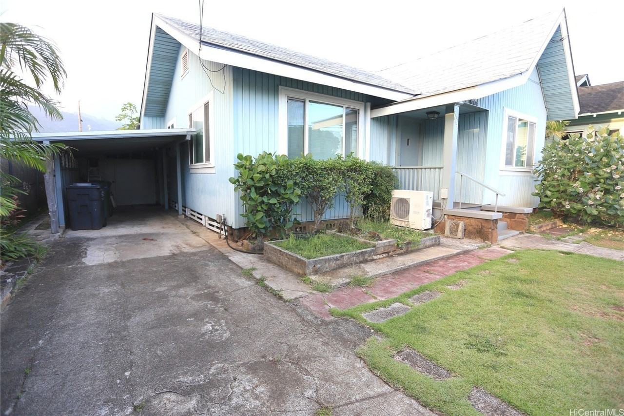 2212 Coyne St - Photo 2 of 18
