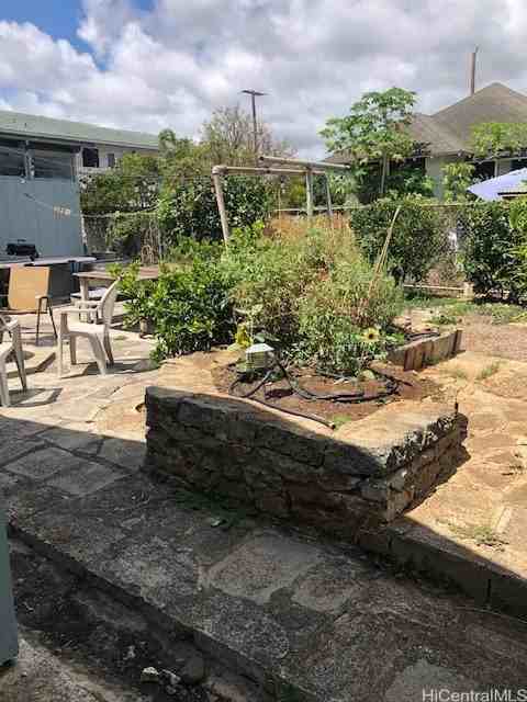 2212 Coyne St - Photo 7 of 18
