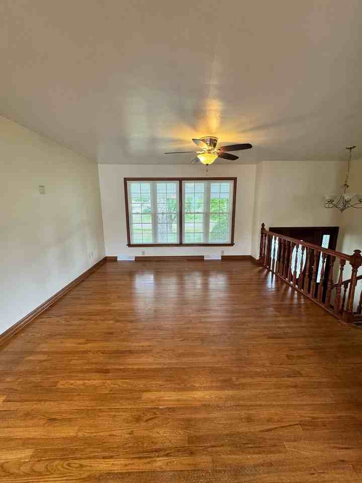 5001 Sampson Dr - Photo 5 of 26