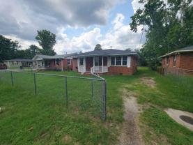 2111 Dyer St - Photo 1 of 1