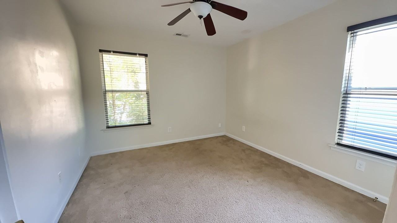 3605 Shell Rd - Photo 5 of 8
