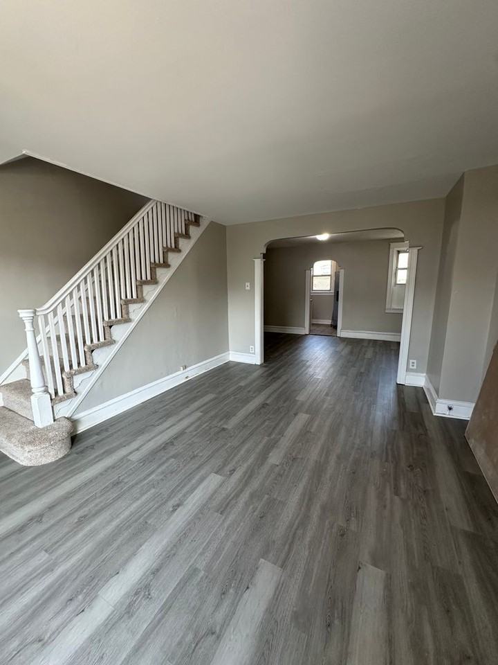 7115 Stockley Rd - Photo 2 of 10