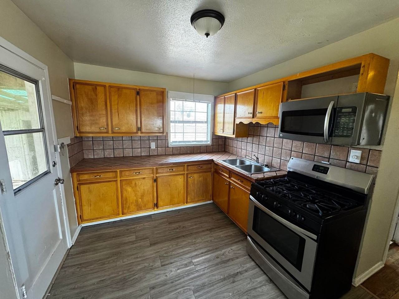 815 Fall Ave - Photo 5 of 11