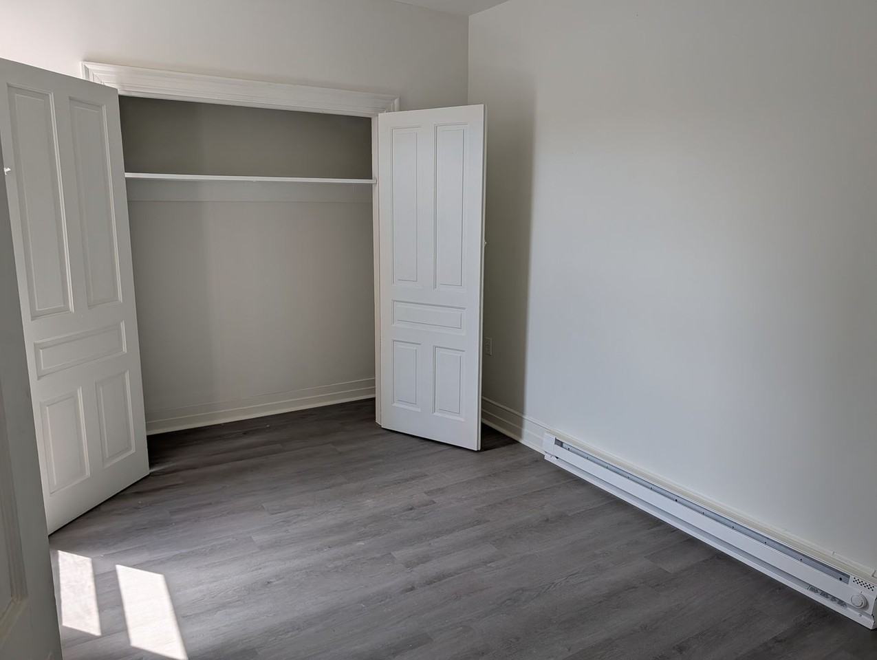 21 N Beaver St - Photo 3 of 16