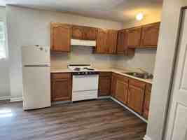 featured image of 1160 E 8th St