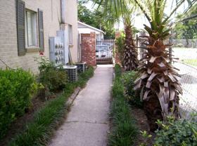 2BD, 1BA apartment located near the North gates of LSU - Photo 1 of 1