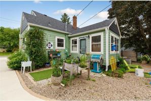 featured image of 809 1st St W