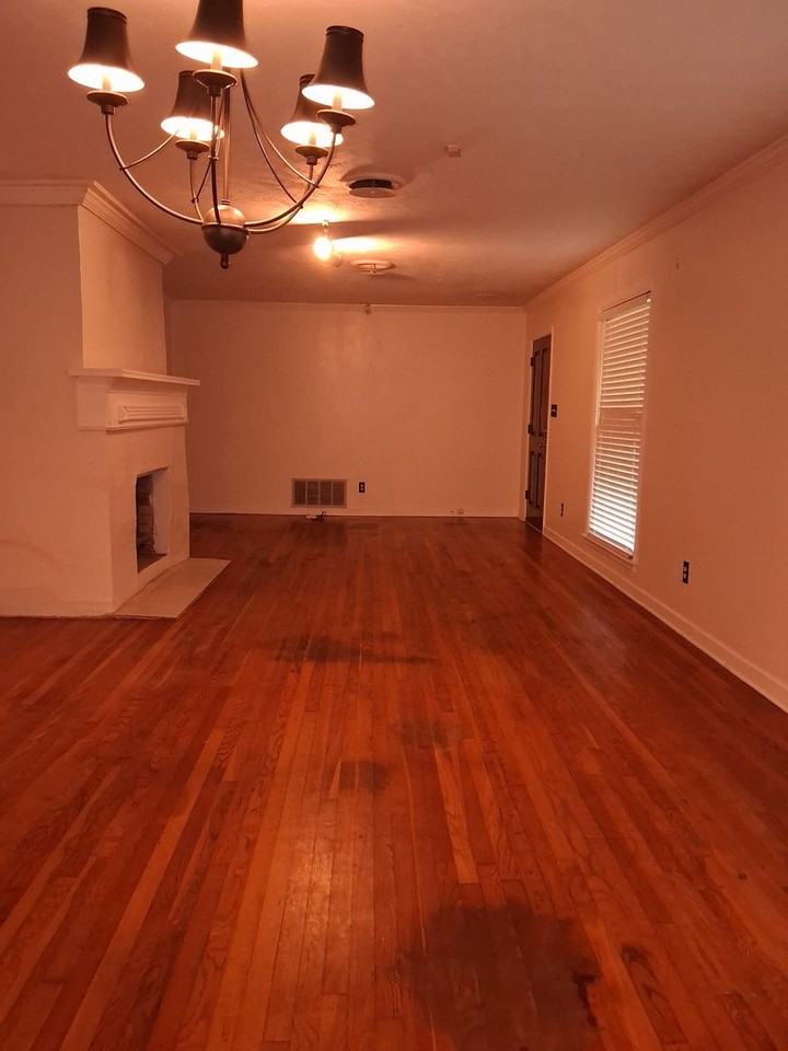 1421 Winchester St - Photo 7 of 14