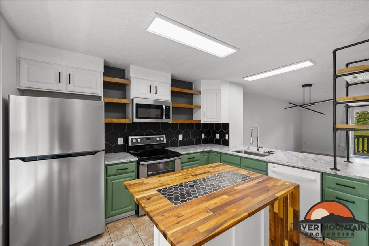 1140 Orange Leaf Ct - Photo 2 of 30