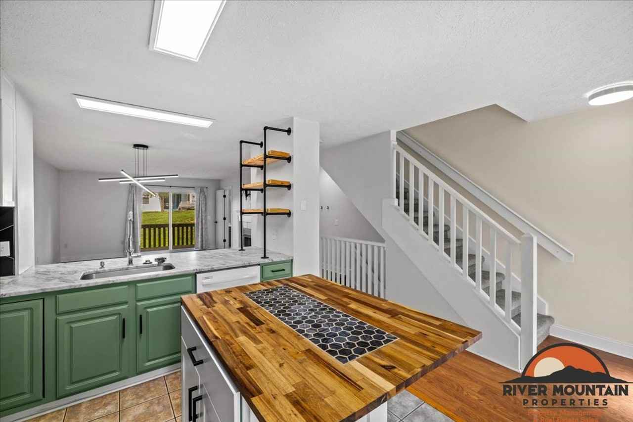 1140 Orange Leaf Ct - Photo 4 of 30