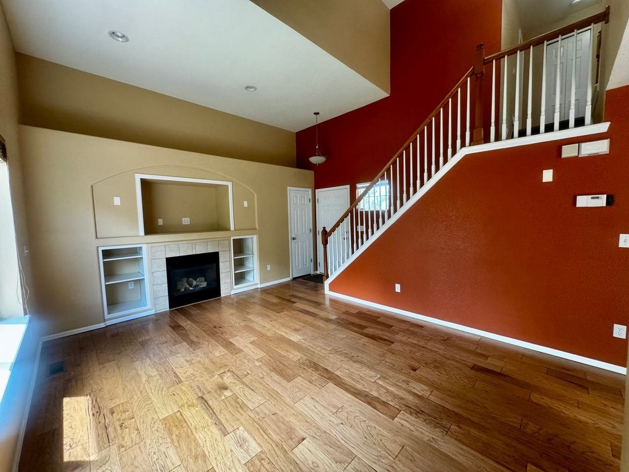 5302 Statute Dr - Photo 4 of 48
