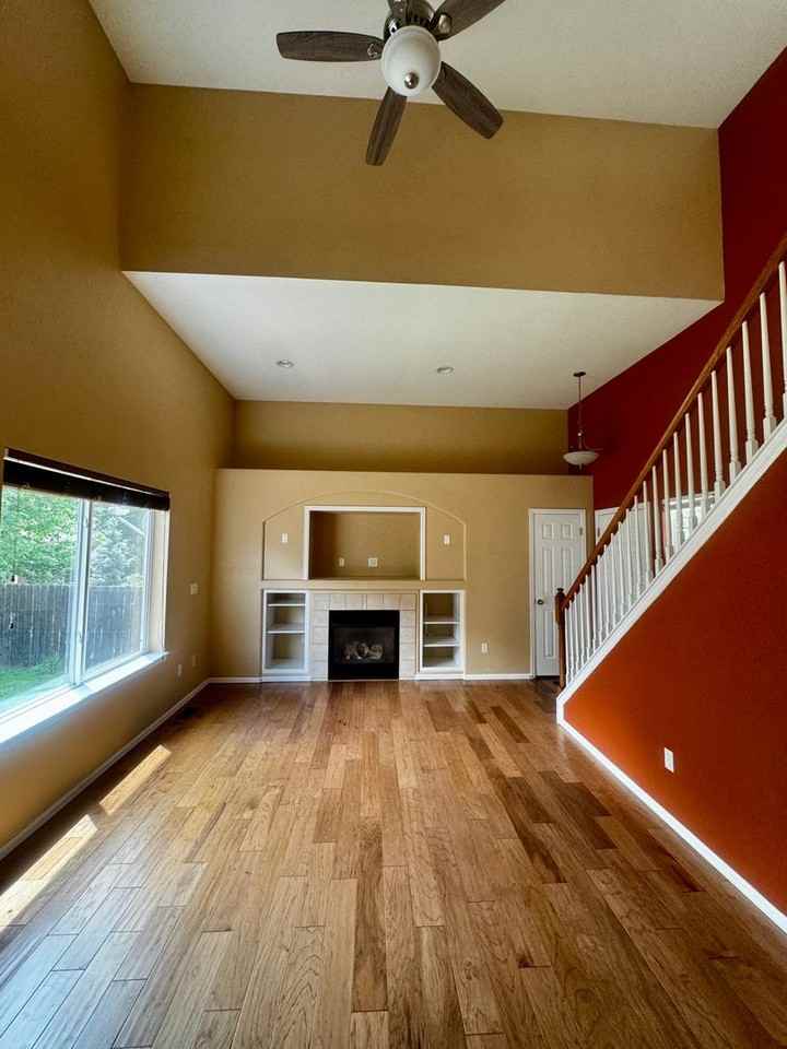 5302 Statute Dr - Photo 5 of 48
