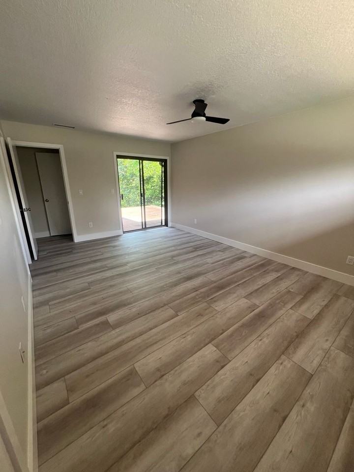 733 Galloway Dr - Photo 3 of 33