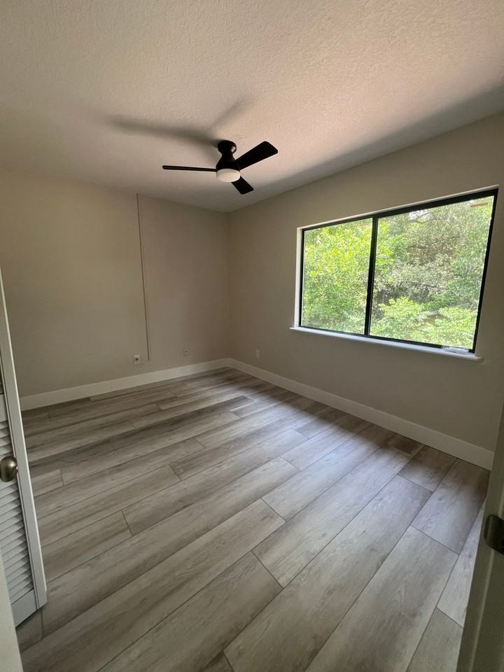 733 Galloway Dr - Photo 5 of 33