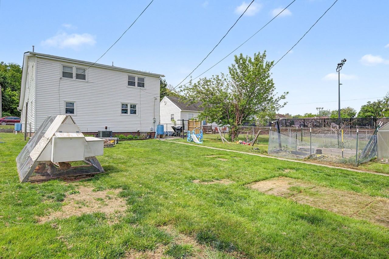 314 Clement St - Photo 6 of 50