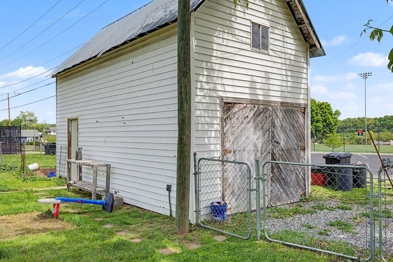 314 Clement St - Photo 7 of 50