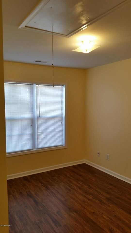 130 Kobe Dr - Photo 2 of 10