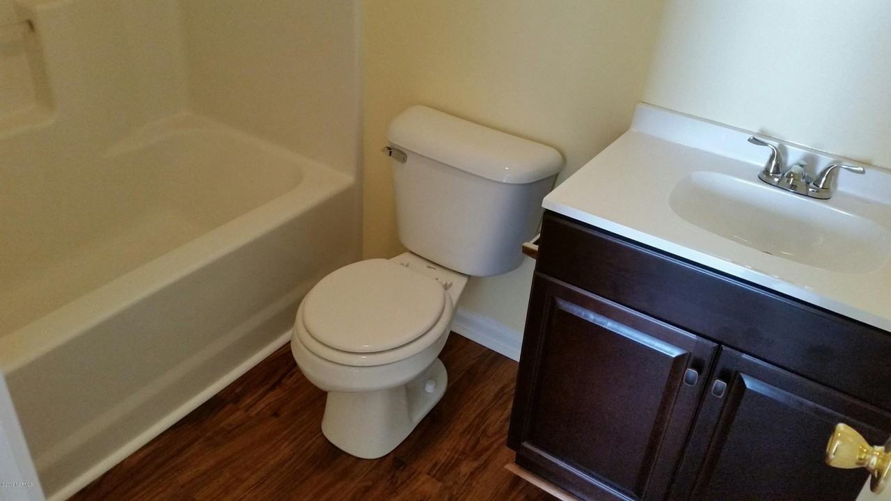 130 Kobe Dr - Photo 3 of 10