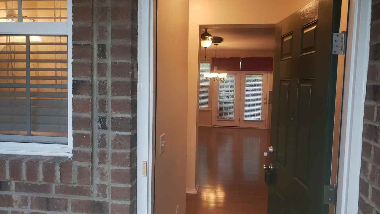 1735 Whirlaway Ct - Photo 2 of 19