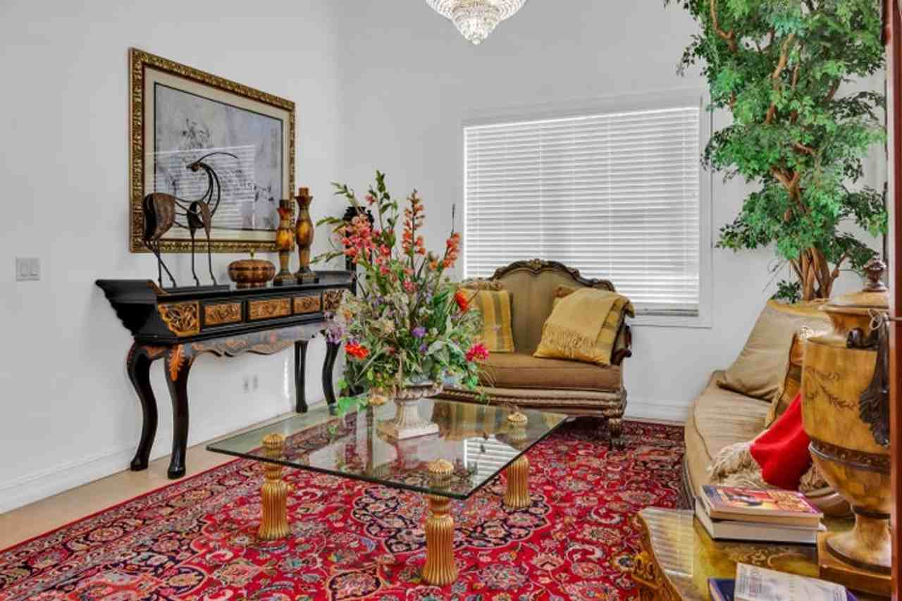 12121 70th Pl N - Photo 3 of 23