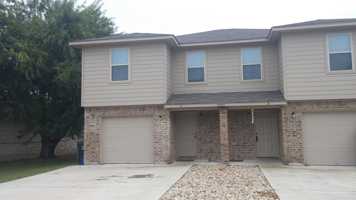 featured image of 2507 Oak Ln