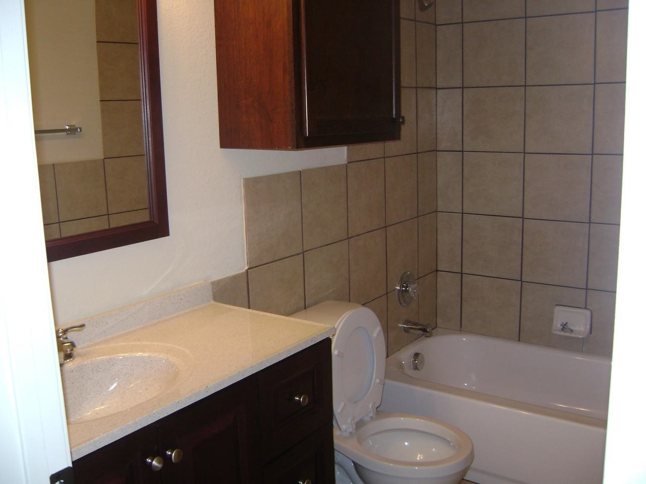 2507 Oak Ln - Photo 3 of 6