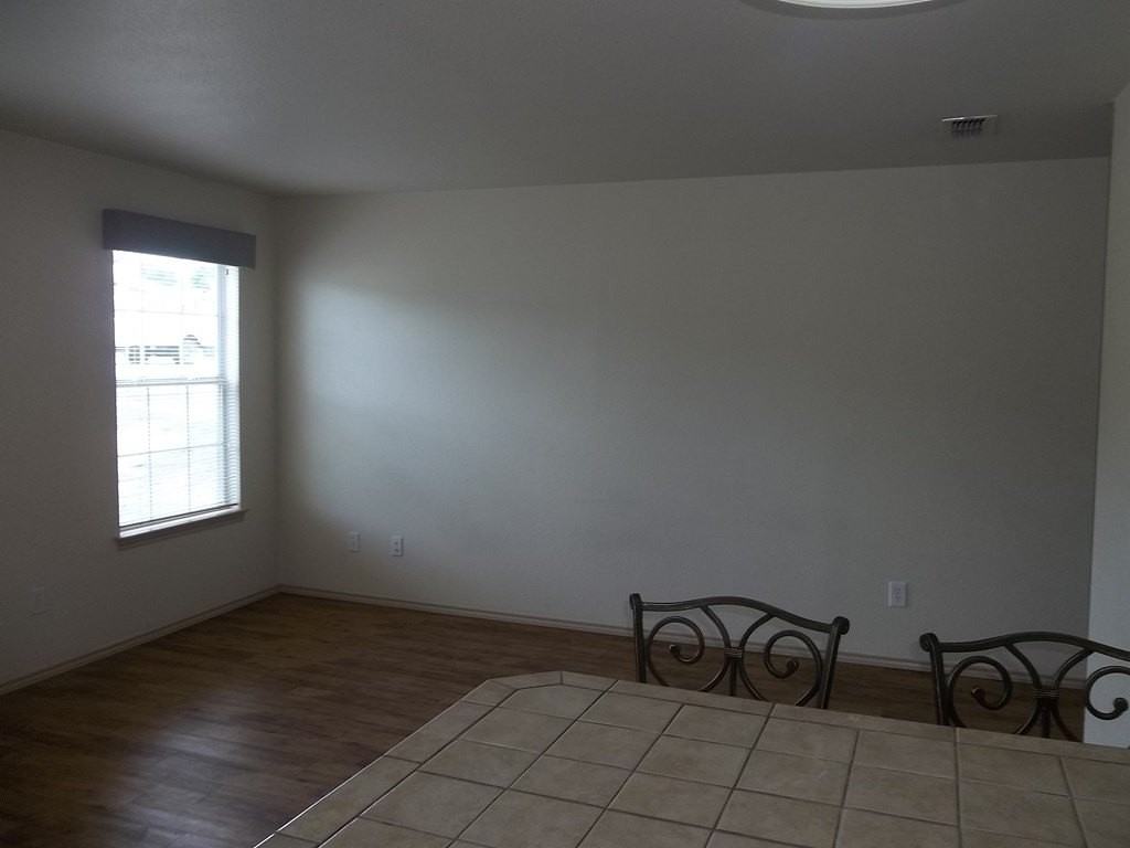 2318 Sailing Way N Apt C - Photo 6 of 21