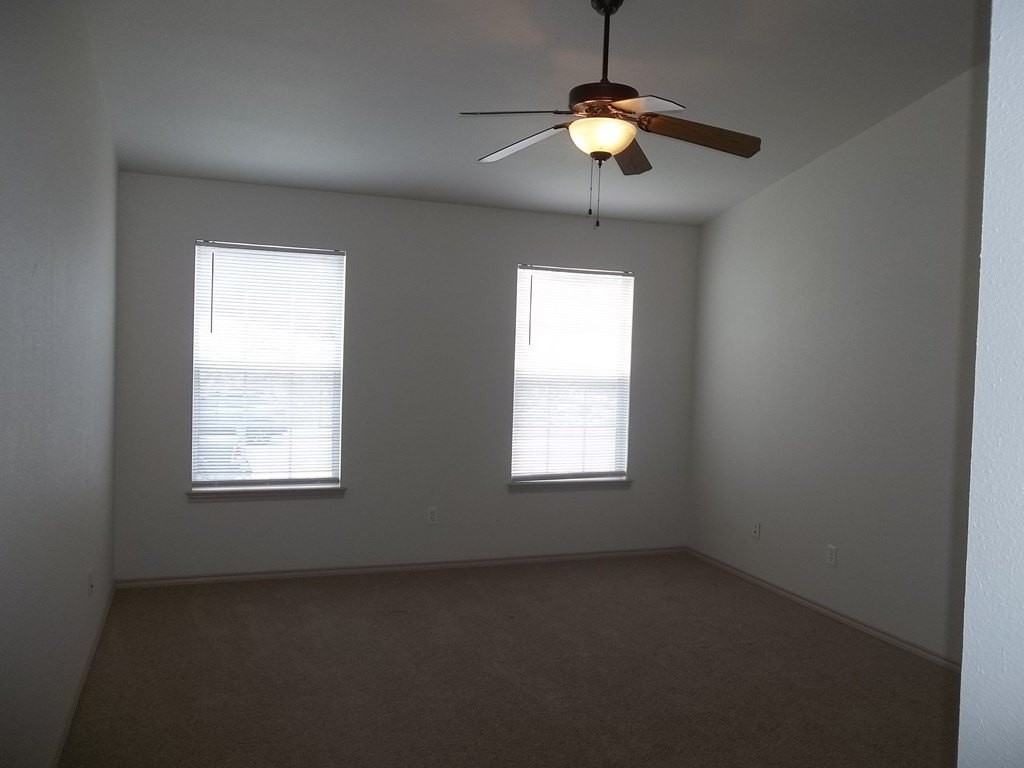 2318 Sailing Way N Apt C - Photo 7 of 21