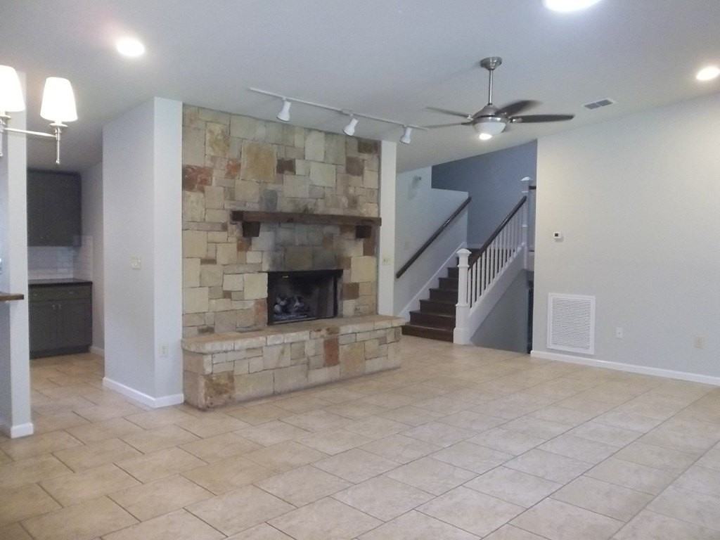 210 Loma Vista Dr - Photo 5 of 19