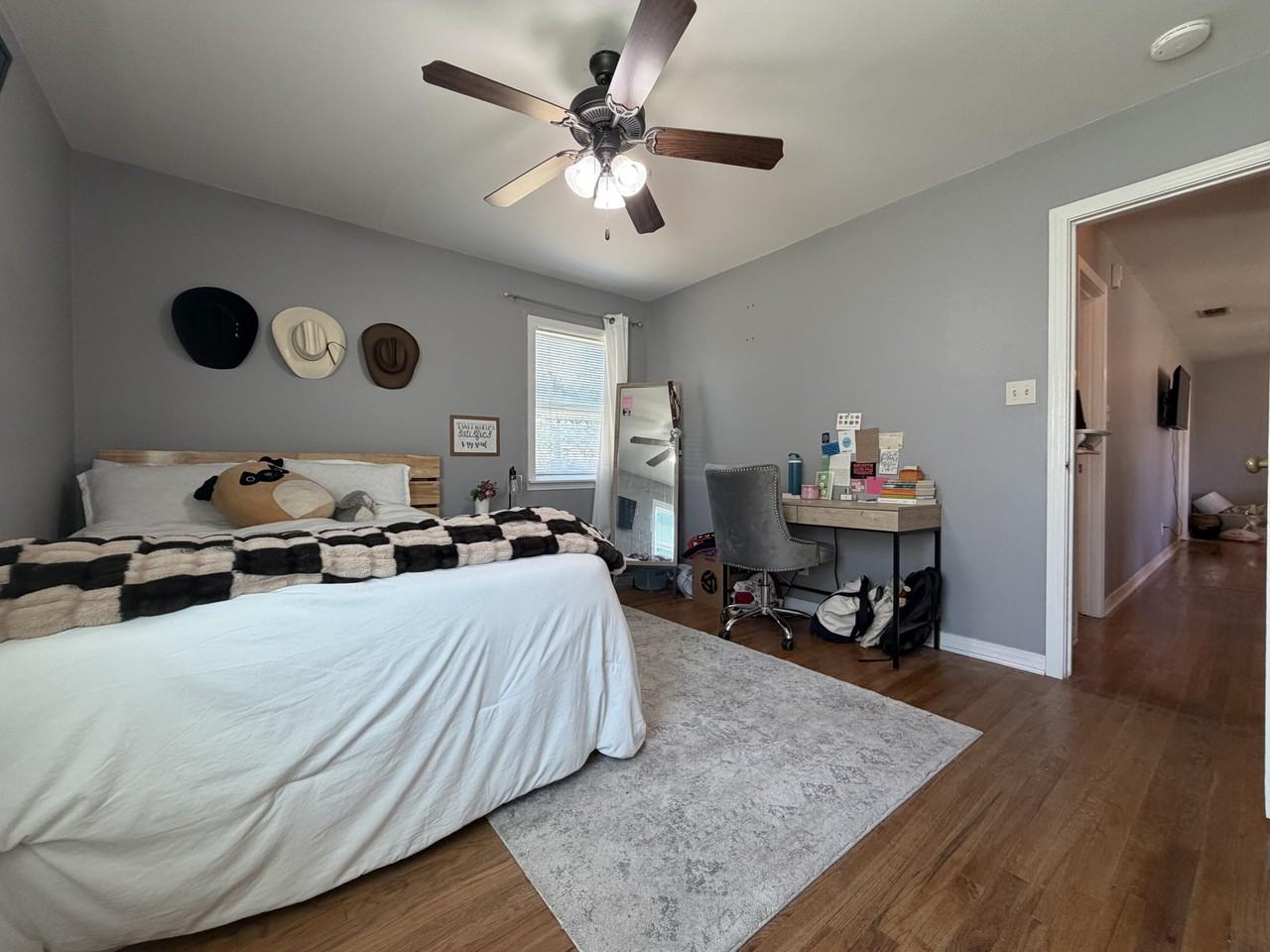 4407 37th St - Photo 7 of 17