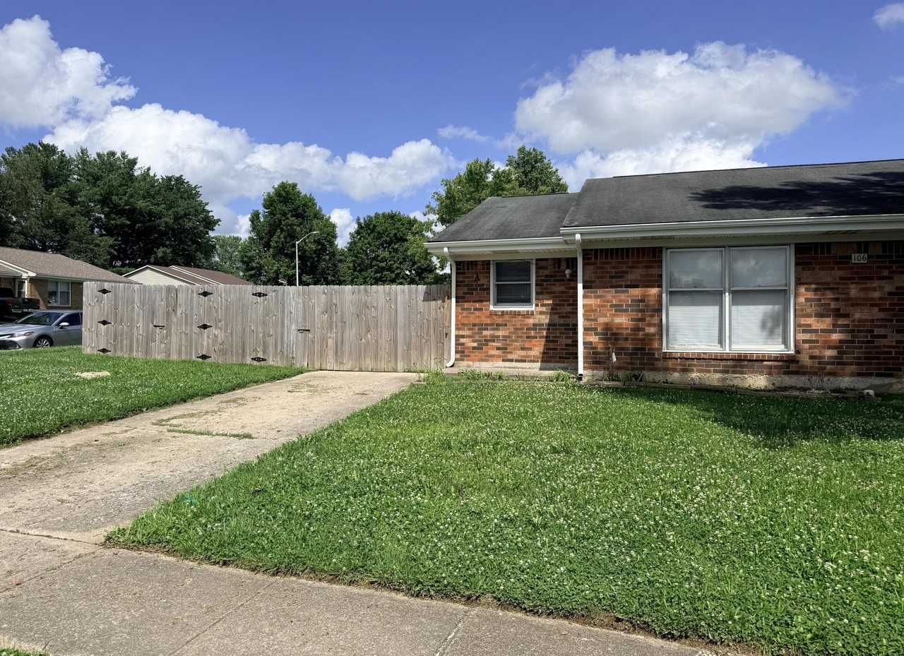 106 Potomac Ct #A - Photo 3 of 14