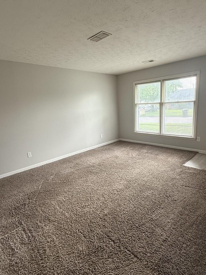 106 Potomac Ct #A - Photo 5 of 14