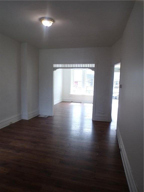 111 Ridge Ave - Photo 4 of 15