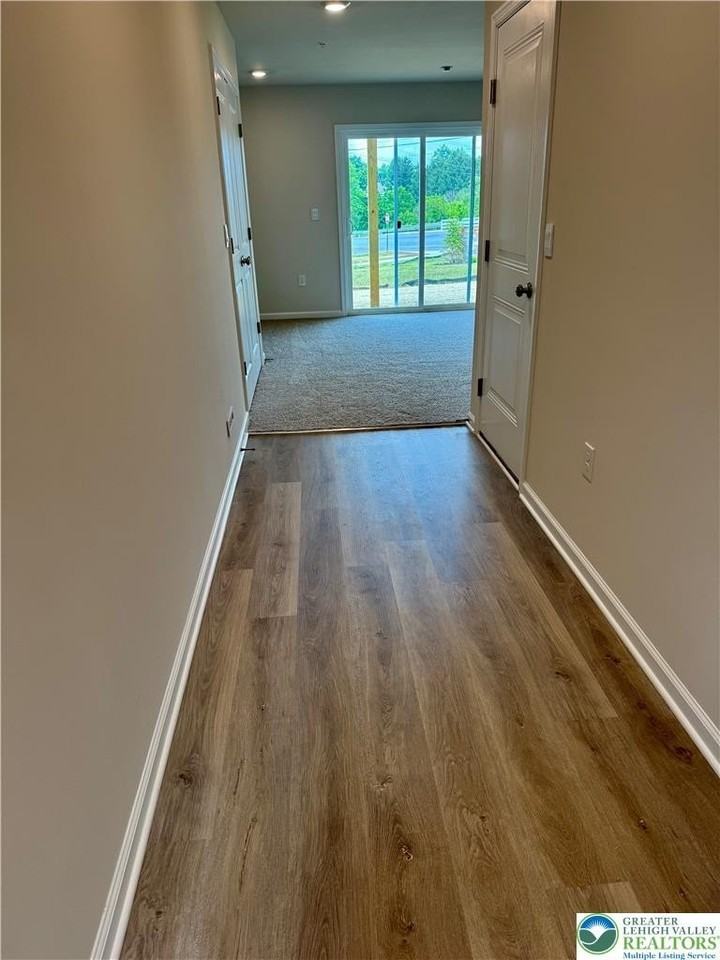 8203 Alexander Ct - Photo 5 of 22