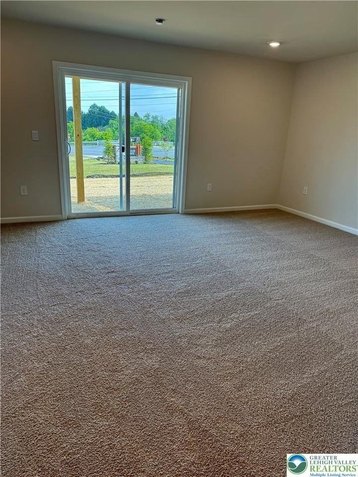 8203 Alexander Ct - Photo 6 of 22