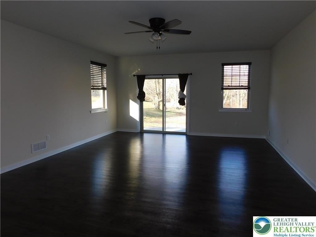 25 John Aly - Photo 7 of 15