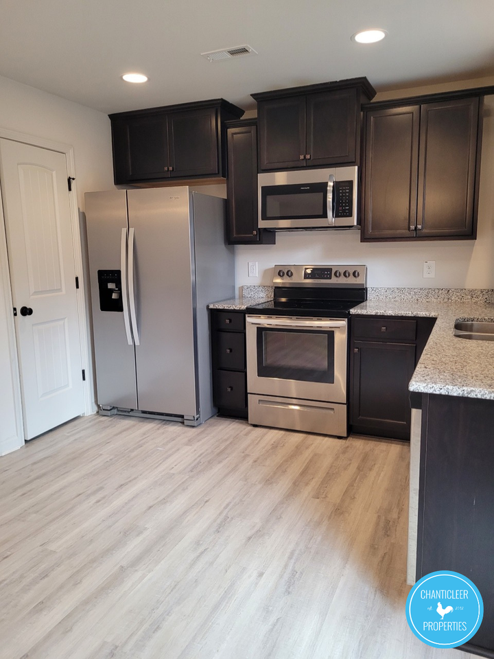 3417 Slippery Elm Dr #1 - Photo 3 of 20