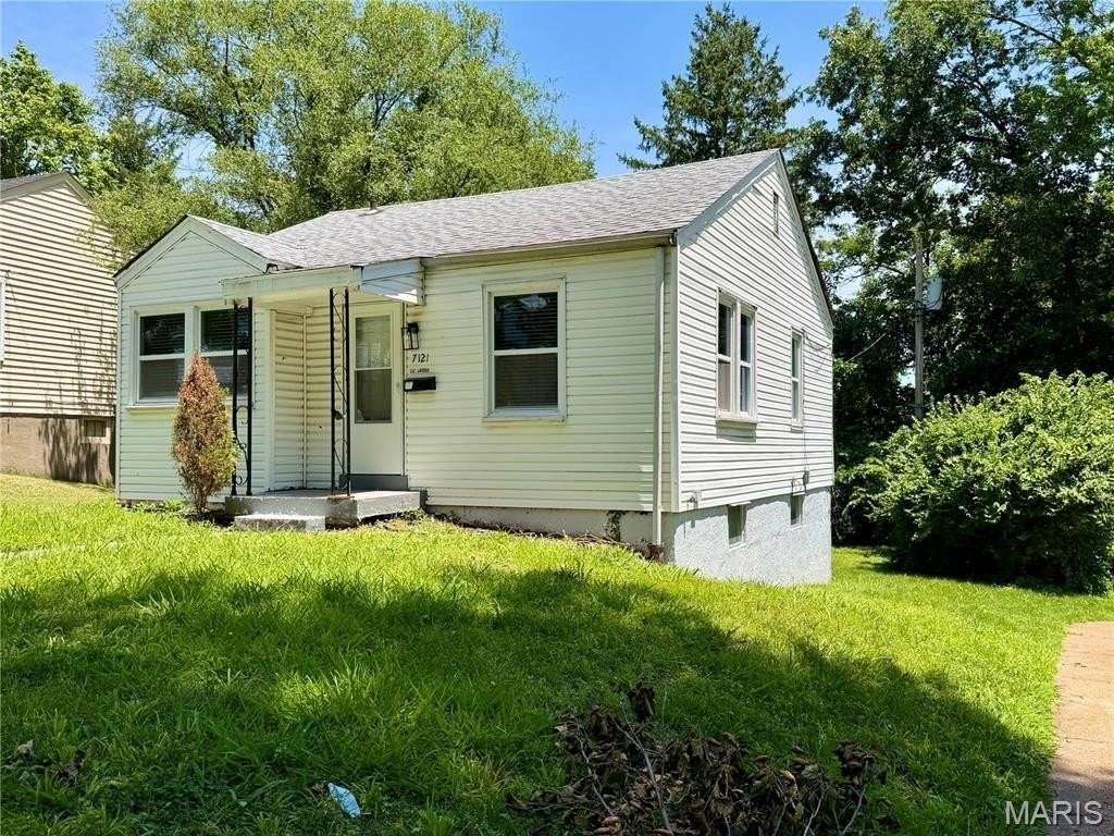 7121 Lamont Dr - Photo 3 of 30