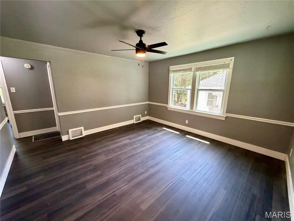 7121 Lamont Dr - Photo 7 of 30