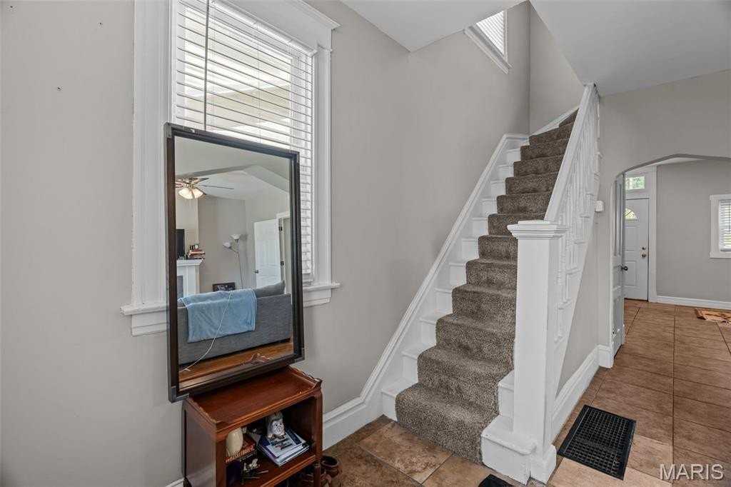 4147 Beethoven Ave - Photo 4 of 36