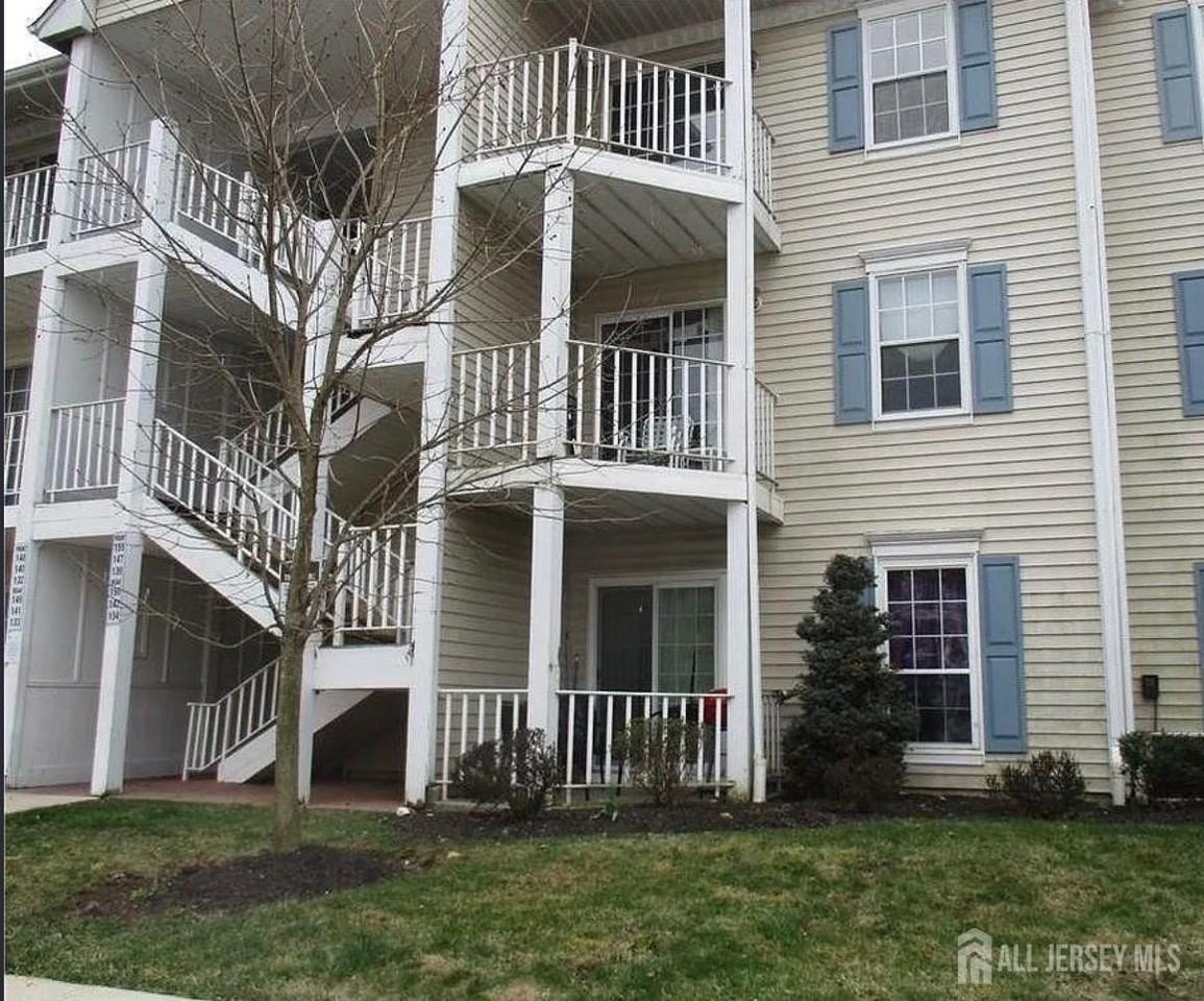 139 Darwin Ln - Photo 2 of 11