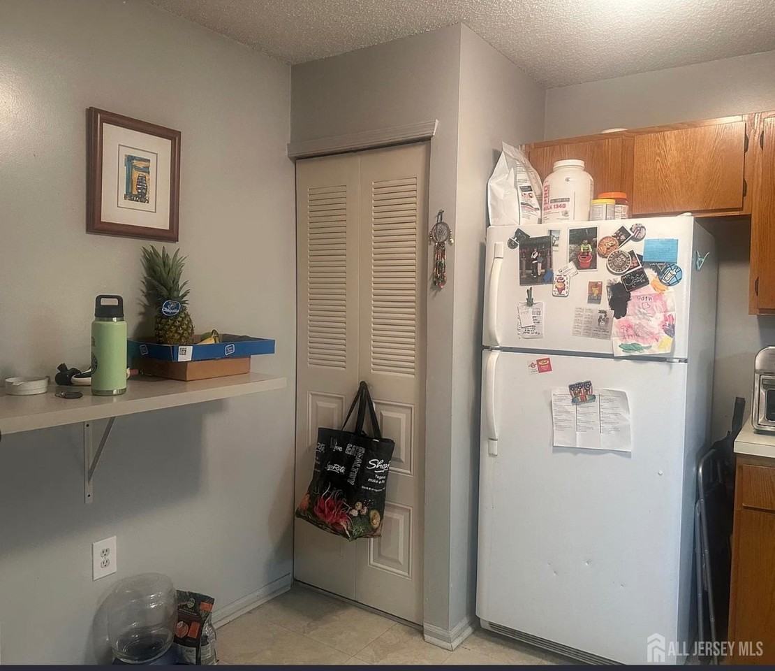 139 Darwin Ln - Photo 4 of 11