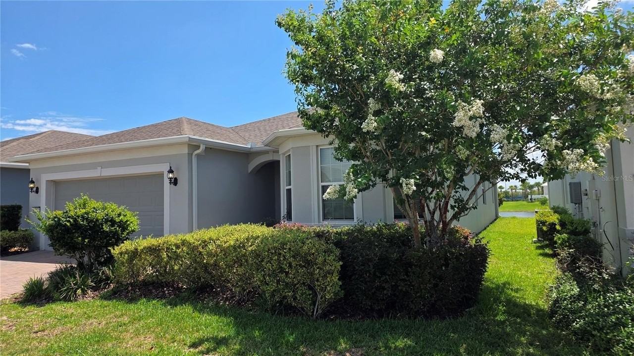 13925 Destin Beach Ln - Photo 3 of 50