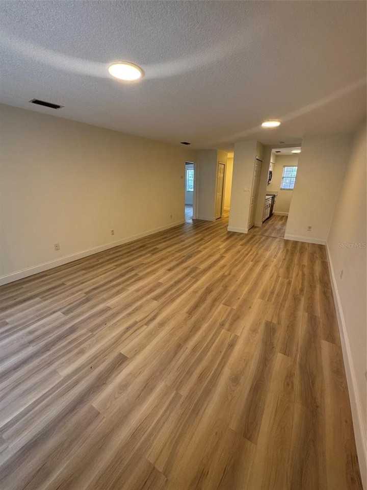 4812 Tangerine Ave #4812 - Photo 3 of 11
