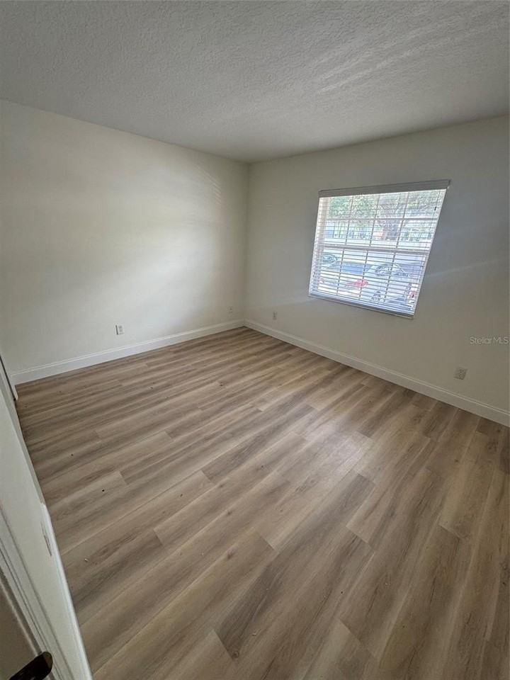 4812 Tangerine Ave #4812 - Photo 6 of 11
