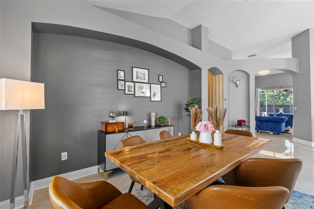10602 Rochester Way - Photo 3 of 31