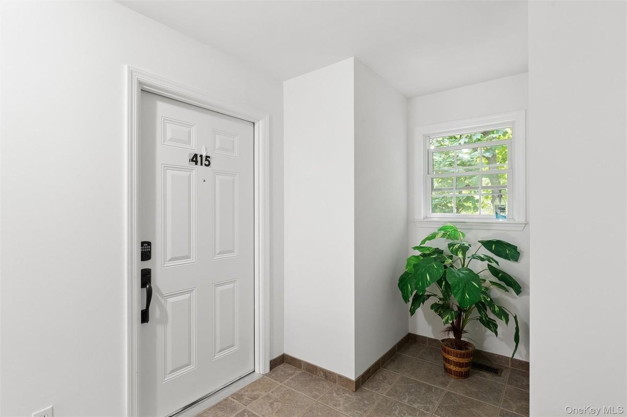 415 1st St - Photo 2 of 19